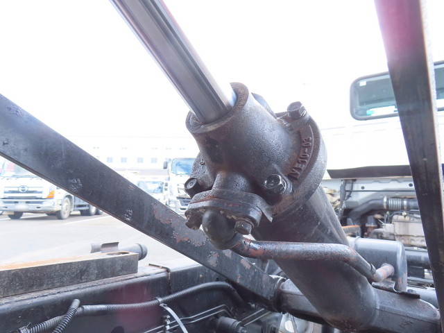 いすゞエルフダンプ小型（2t・3t）[写真30]