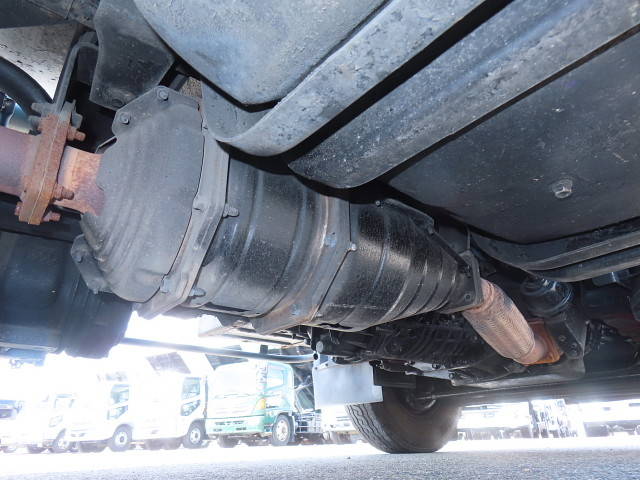 いすゞエルフバキュームカー小型（2t・3t）[写真10]