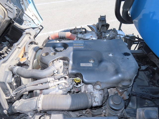 いすゞエルフバキュームカー小型（2t・3t）[写真12]