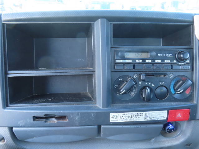 いすゞエルフバキュームカー小型（2t・3t）[写真21]