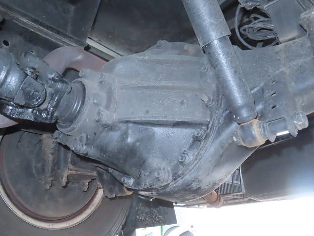 いすゞエルフバキュームカー小型（2t・3t）[写真08]