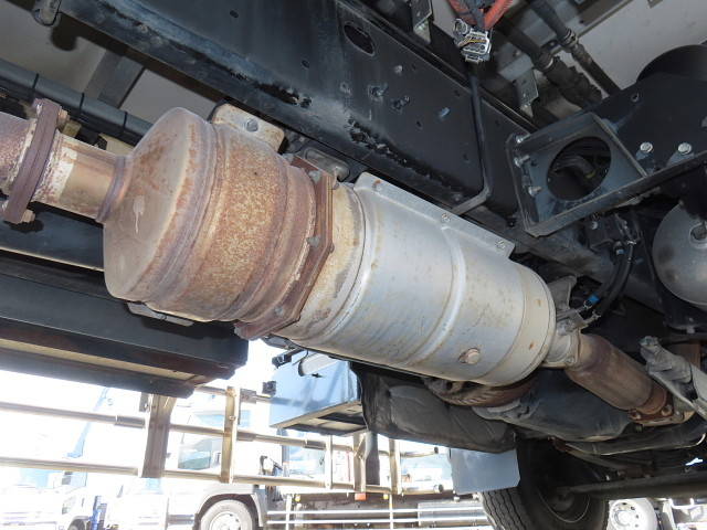 日野レンジャー冷蔵冷凍ウイング増トン（6t・8t）[写真11]