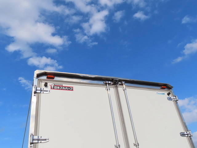 日野レンジャー冷蔵冷凍ウイング増トン（6t・8t）[写真37]