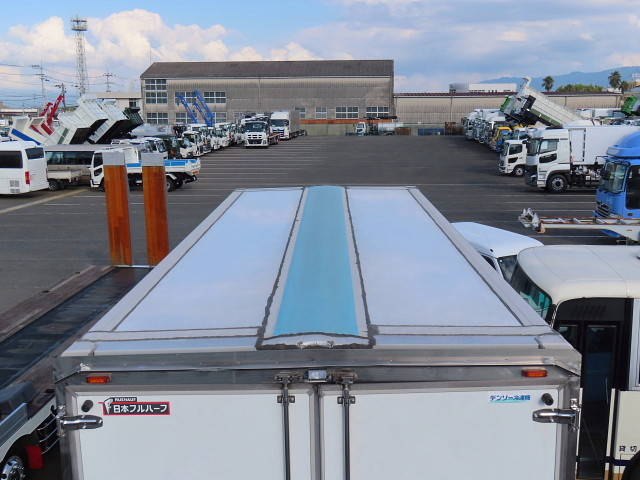 日野レンジャー冷蔵冷凍ウイング増トン（6t・8t）[写真07]