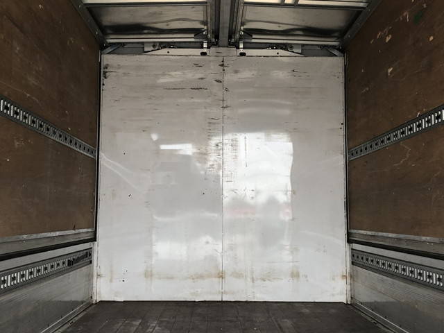 三菱ふそうキャンターアルミウイング小型（2t・3t）[写真13]