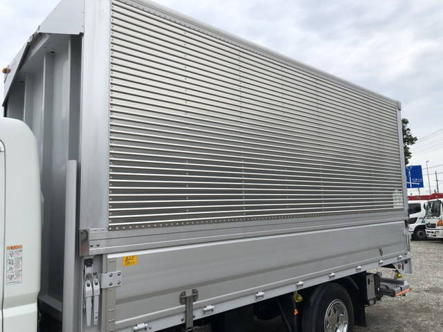 三菱ふそうキャンターアルミウイング小型（2t・3t）[写真06]