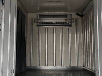 いすゞエルフ冷凍車（冷蔵車）小型（2t・3t）[写真10]