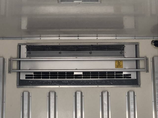 いすゞエルフ冷凍車（冷蔵車）小型（2t・3t）[写真11]