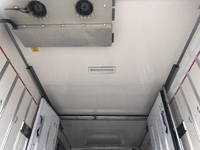 いすゞエルフ冷凍車（冷蔵車）小型（2t・3t）[写真14]