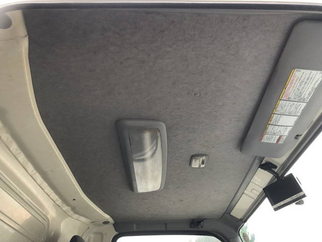 いすゞエルフ冷凍車（冷蔵車）小型（2t・3t）[写真26]