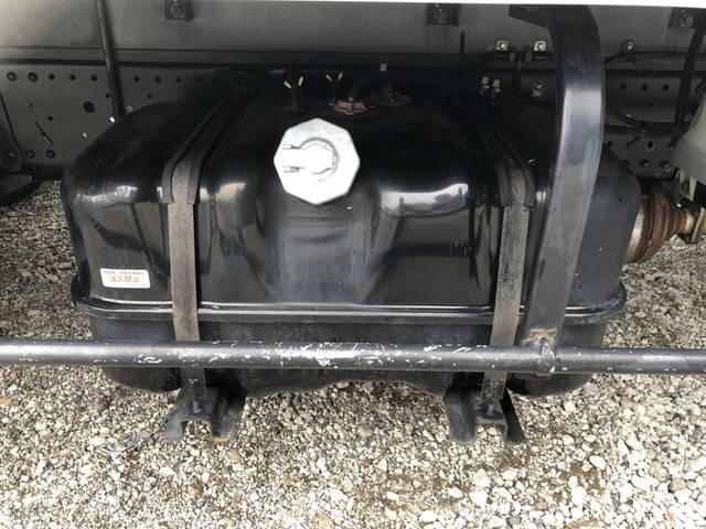 いすゞエルフ冷凍車（冷蔵車）小型（2t・3t）[写真34]