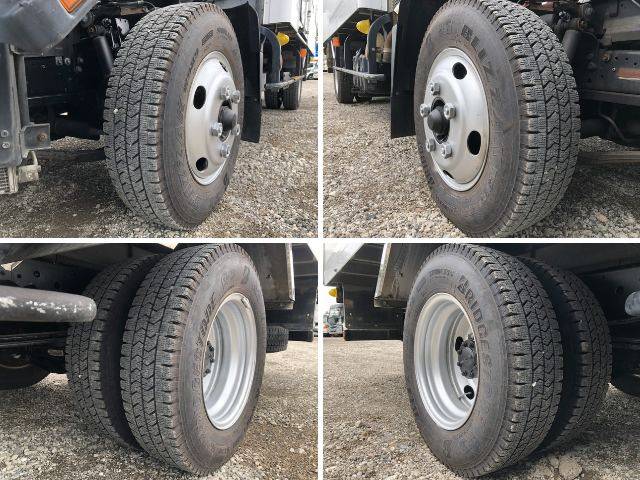 いすゞエルフ冷凍車（冷蔵車）小型（2t・3t）[写真36]