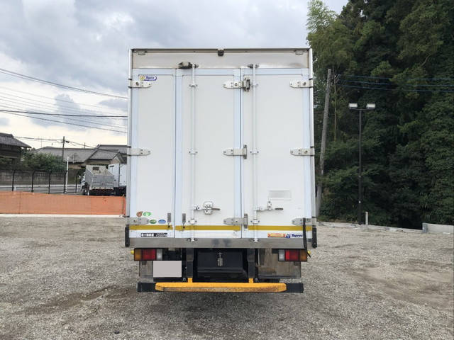 いすゞエルフ冷凍車（冷蔵車）小型（2t・3t）[写真08]