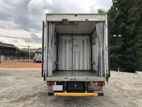 いすゞエルフ冷凍車（冷蔵車）小型（2t・3t）[写真09]