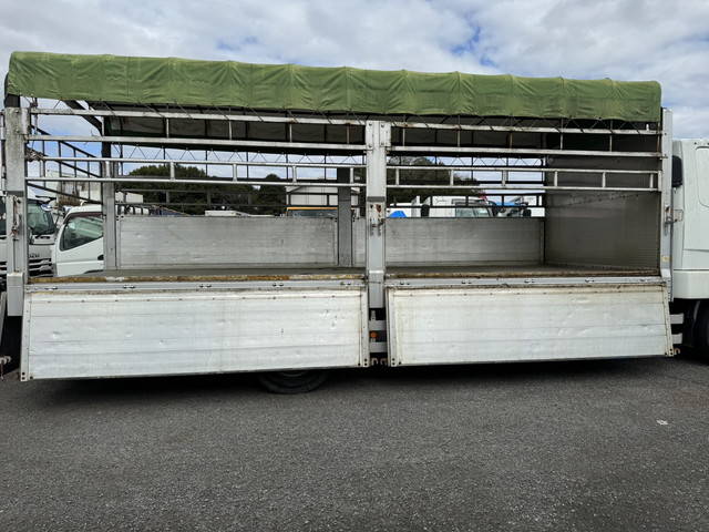 三菱ふそうファイター家畜運搬車中型（4t）[写真06]
