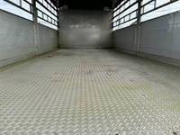 三菱ふそうファイター家畜運搬車中型（4t）[写真10]