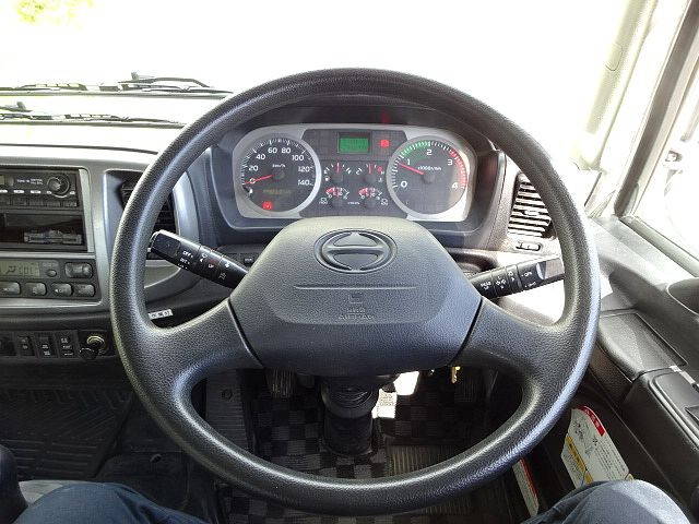 日野レンジャーコンテナ専用車中型（4t）[写真30]