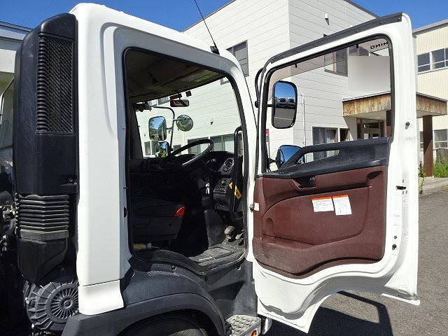 日野レンジャーコンテナ専用車中型（4t）[写真22]