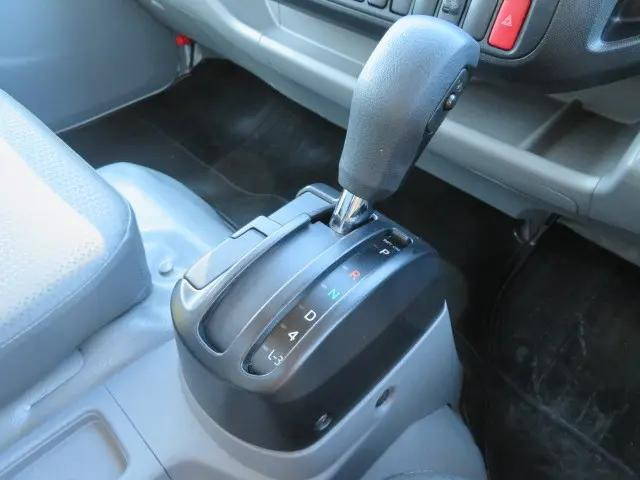 日野デュトロアルミバン小型（2t・3t）[写真18]