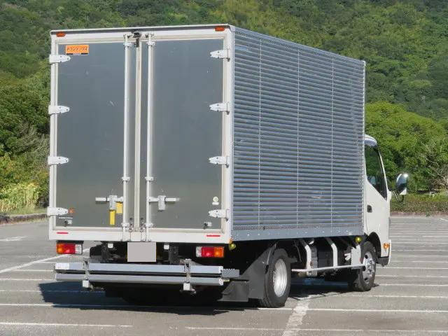 日野デュトロアルミバン小型（2t・3t）[写真02]