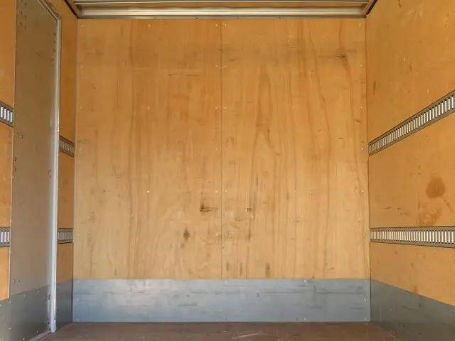 日野デュトロアルミバン小型（2t・3t）[写真24]