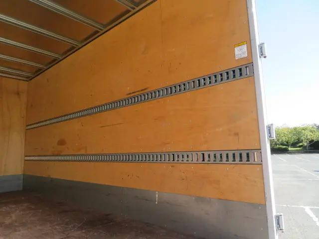 日野デュトロアルミバン小型（2t・3t）[写真27]