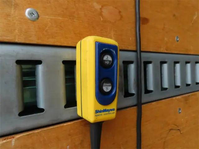 日野デュトロアルミバン小型（2t・3t）[写真32]