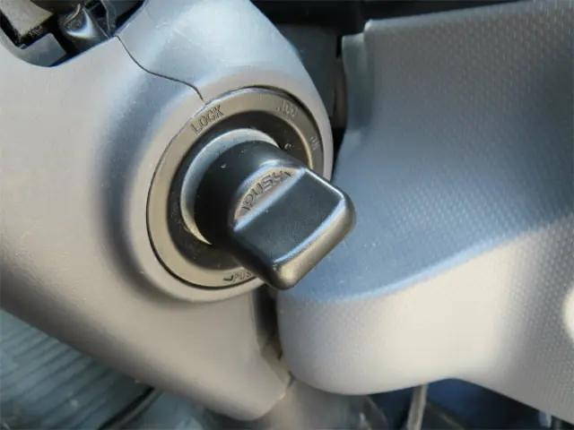 いすゞエルフセーフティローダー小型（2t・3t）[写真19]