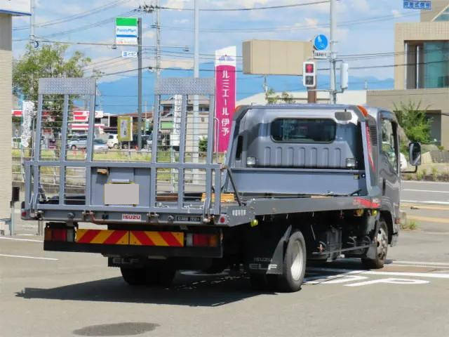 いすゞエルフセーフティローダー小型（2t・3t）[写真02]