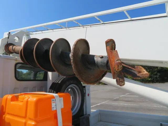 三菱ふそうキャンター穴掘建柱車小型（2t・3t）[写真23]