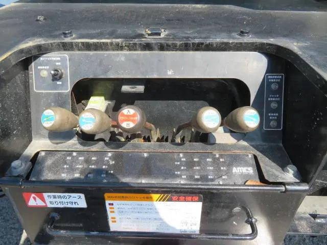 三菱ふそうキャンター穴掘建柱車小型（2t・3t）[写真31]