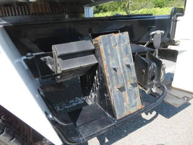 三菱ふそうキャンター穴掘建柱車小型（2t・3t）[写真34]