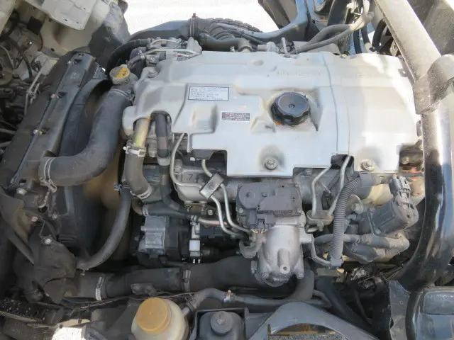 三菱ふそうキャンター穴掘建柱車小型（2t・3t）[写真35]