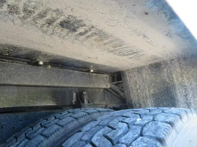 三菱ふそうキャンター穴掘建柱車小型（2t・3t）[写真38]