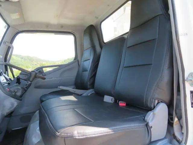 三菱ふそうキャンター穴掘建柱車小型（2t・3t）[写真09]