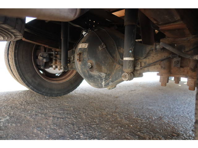 三菱ふそうキャンター平ボディ小型（2t・3t）[写真12]