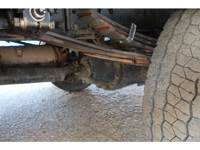 三菱ふそうキャンター平ボディ小型（2t・3t）[写真16]