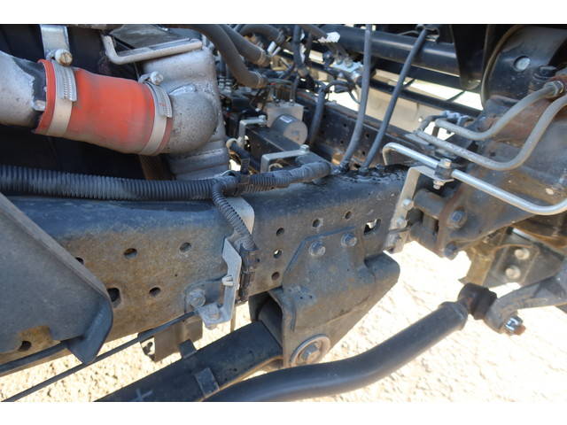 三菱ふそうキャンター平ボディ小型（2t・3t）[写真26]