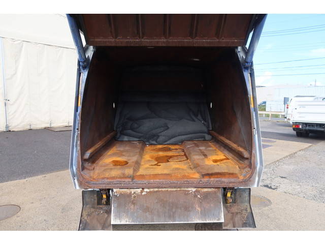 いすゞエルフパッカー車（塵芥車）小型（2t・3t）[写真15]