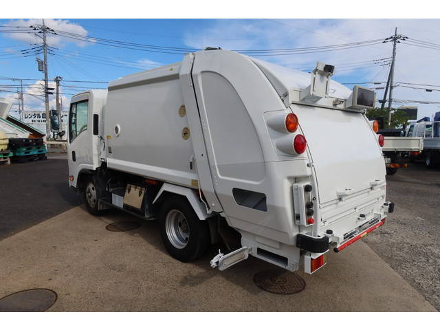 いすゞエルフパッカー車（塵芥車）小型（2t・3t）[写真02]