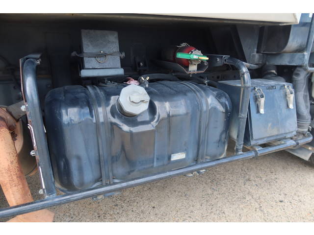 いすゞエルフパッカー車（塵芥車）小型（2t・3t）[写真21]