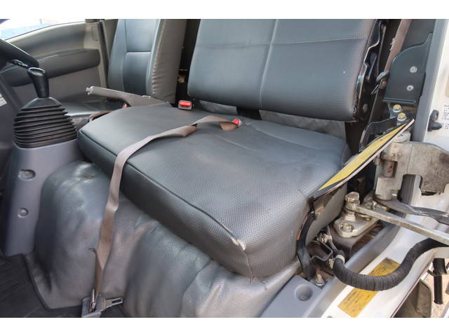 いすゞエルフパッカー車（塵芥車）小型（2t・3t）[写真28]