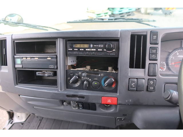 いすゞエルフパッカー車（塵芥車）小型（2t・3t）[写真38]