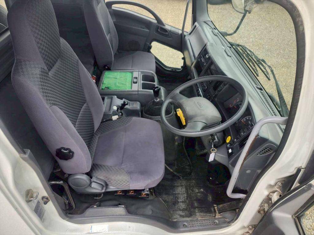 いすゞフォワードコンテナ専用車増トン（6t・8t）[写真19]