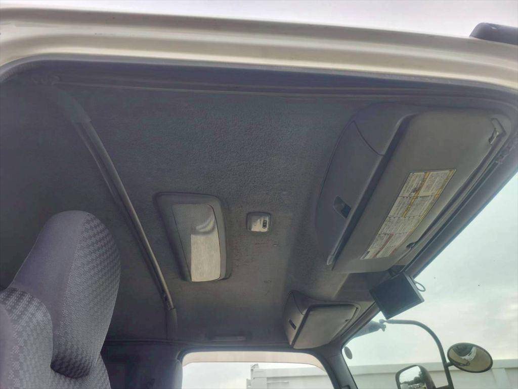 いすゞフォワードコンテナ専用車増トン（6t・8t）[写真22]