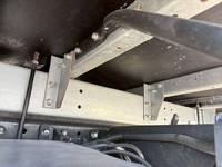 三菱ふそうキャンターアルミバン小型（2t・3t）[写真14]