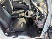 三菱ふそうキャンターアルミバン小型（2t・3t）[写真19]