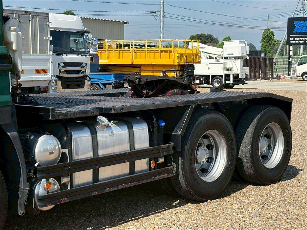 いすゞギガトレーラーヘッド（トラクターヘッド）大型（10t）[写真04]
