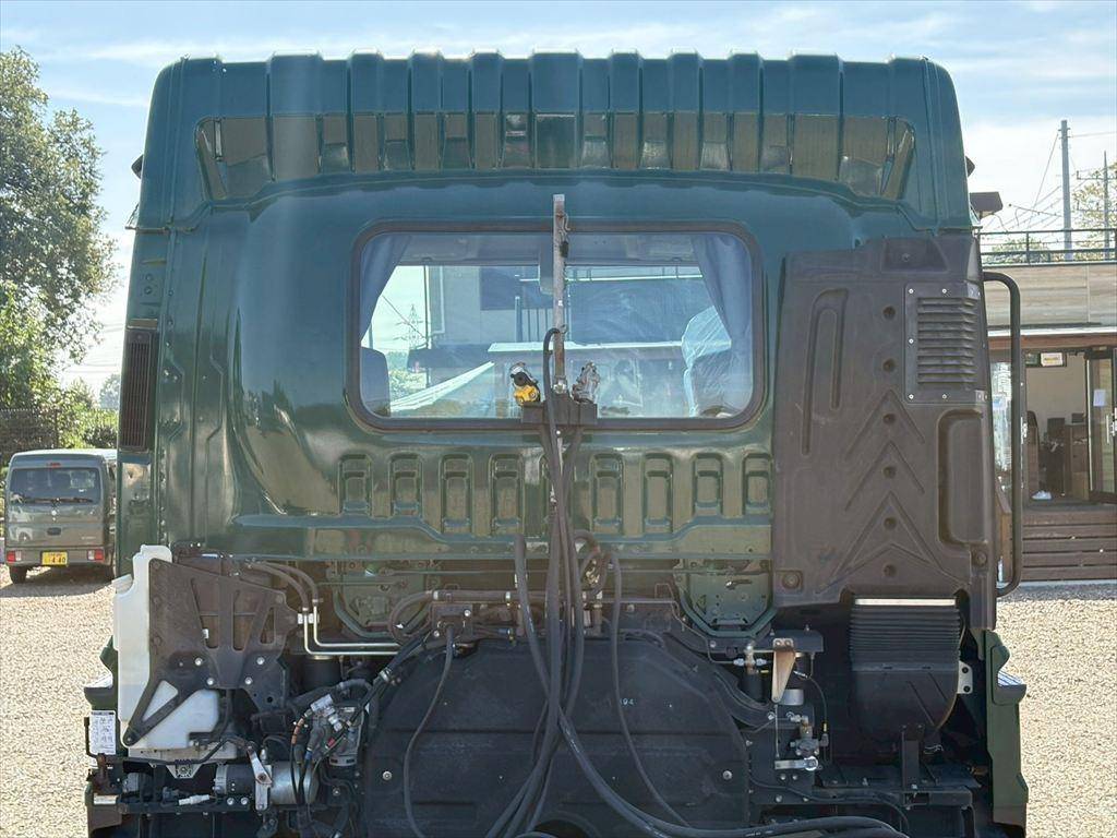 いすゞギガトレーラーヘッド（トラクターヘッド）大型（10t）[写真05]
