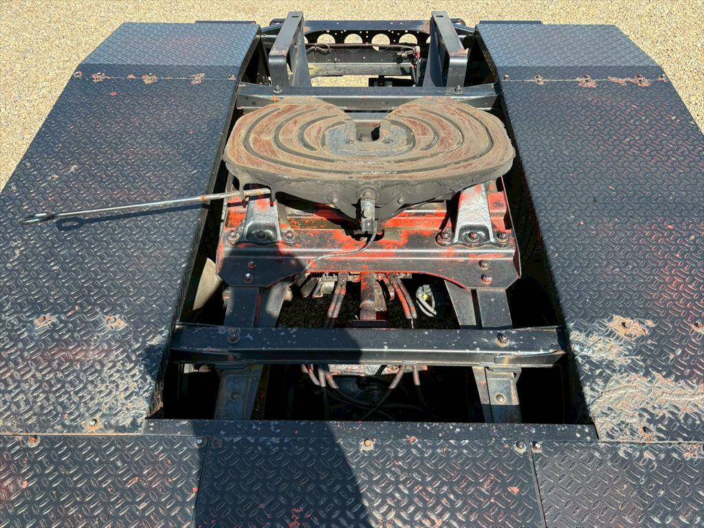 いすゞギガトレーラーヘッド（トラクターヘッド）大型（10t）[写真07]